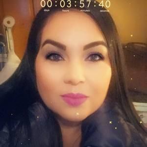 Meet your Posher, Daniela